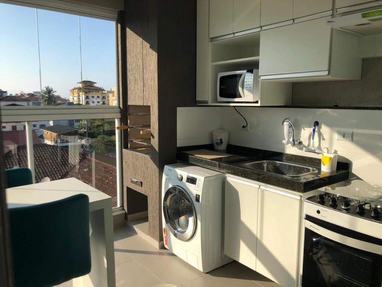 Lindo Estudio Em Itagua, Apartment